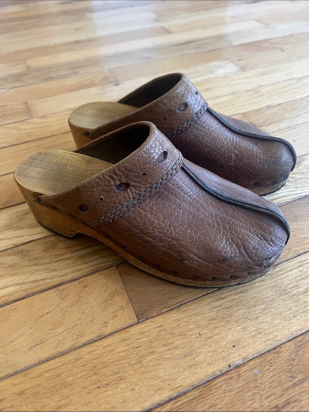Vintage 1970s Leather Clogs with Wooden Sole and Rivets